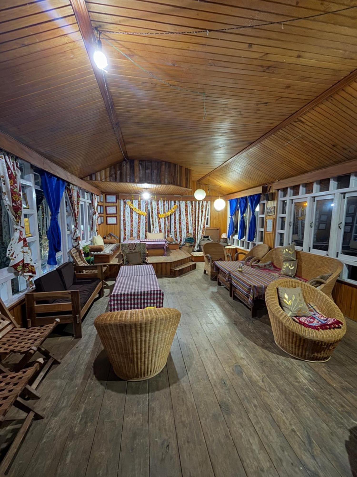 Апартаменты Odyssey'S Darap Eco Retreat Пеллинг Экстерьер фото